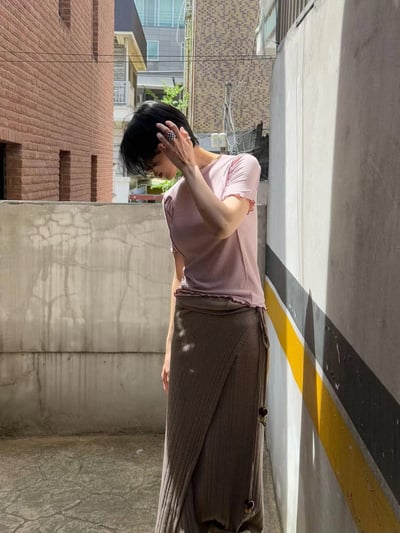 捲邊坑條五分袖TEE ( 2色 )11