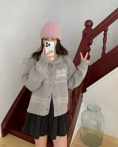 𝐃𝟏𝟑 𝐌𝐞𝐫𝐫𝐲 𝐂𝐡𝐫𝐢𝐬𝐭𝐦𝐚𝐬！聖誕花紋翻領毛衣🧑🏻‍🎄（𝟐 𝐜𝐨𝐥𝐨𝐫𝐬）6