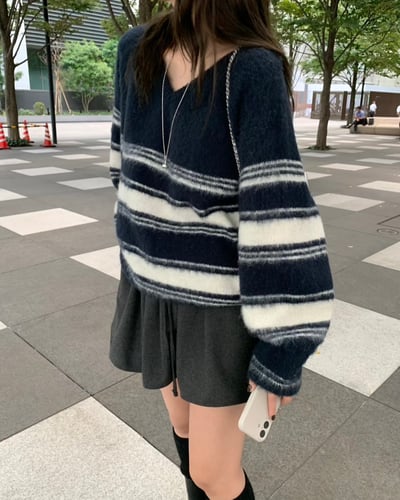 𝐍𝟏𝟗 藍莓千層派條紋毛衣🫐（𝟐 𝐜𝐨𝐥𝐨𝐫𝐬）6