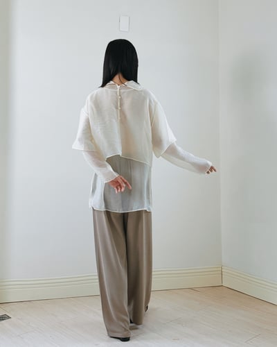 細緻綢紗剪裁上衣4