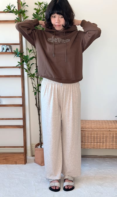 字母寬帽大學T13