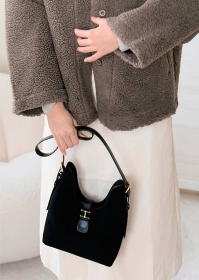 麂皮設計感牛角包(真皮)5