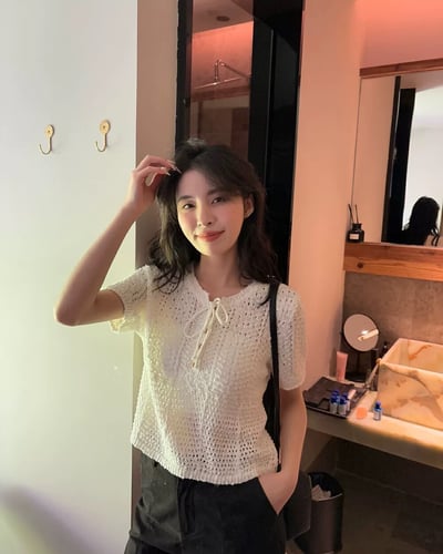 香頌圓領排釦針織衫-杏6