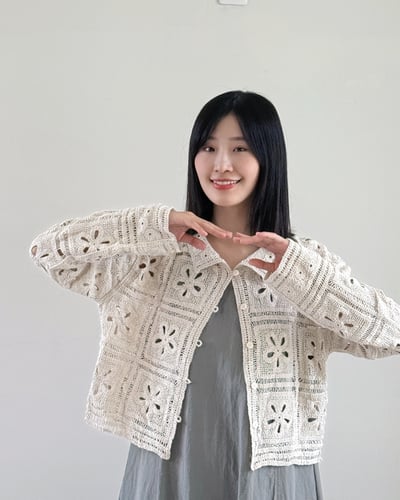 蕾絲刺繡翻領扣衫3