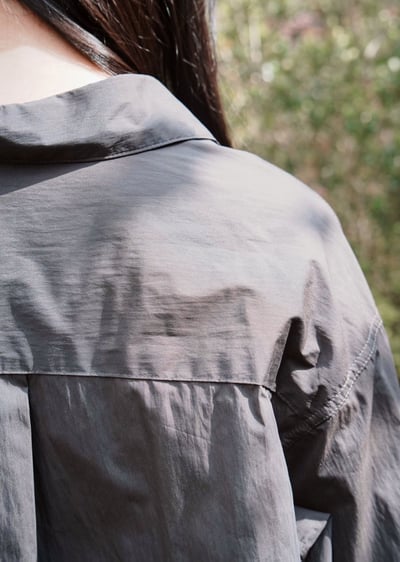 雙口袋棉質挺料襯衫9