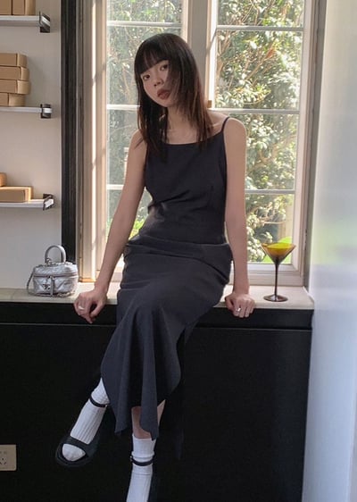 抗皺剪裁無袖洋裝1