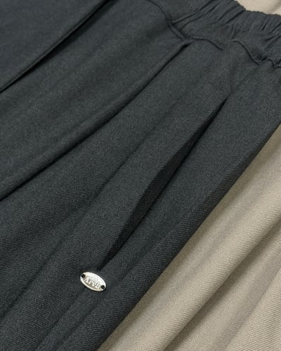 witharch軟料西裝褲-深灰8