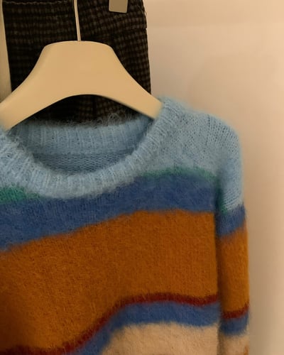 色彩千層糕毛衣4