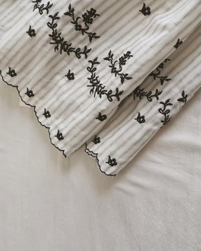 刺繡花邊傘擺上衣-杏4