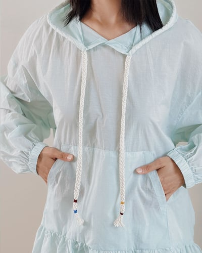 清透連帽傘擺防曬衫-綠2