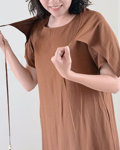 南法純色層次洋裝-咖4