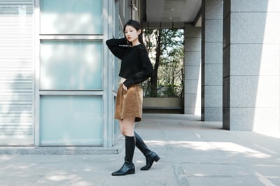 透膚織紋針織上衣3