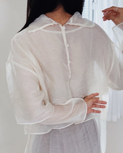 細緻綢紗剪裁上衣3