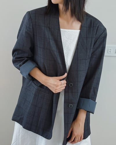 格紋V領寬版西外2