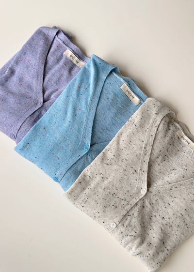 彩點V領開襟外套3