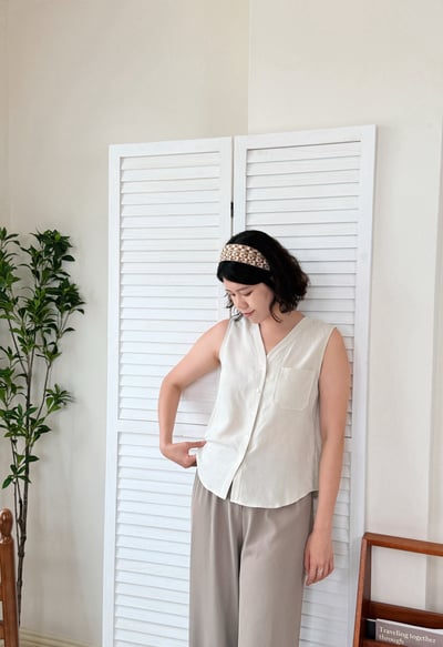 霧光V領美肩背心6