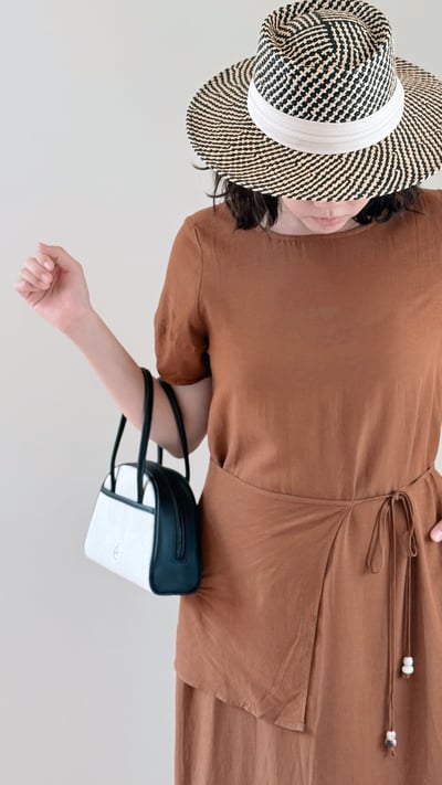 南法純色層次洋裝-咖6