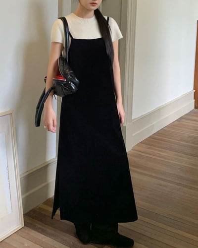 復古絲絨吊帶洋裝-黑7