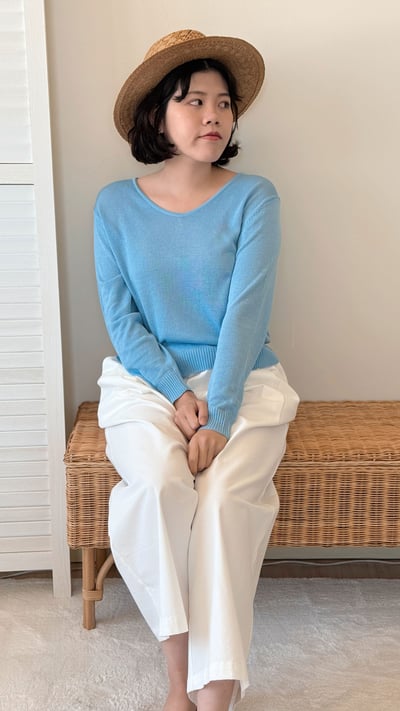 極簡清透U領上衣8