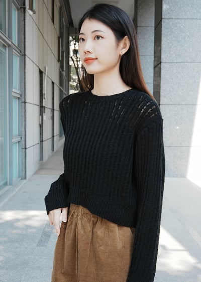 透膚織紋針織上衣2