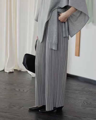 流動壓褶鬆緊褲-灰1