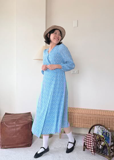 V領碎花收腰洋裝3