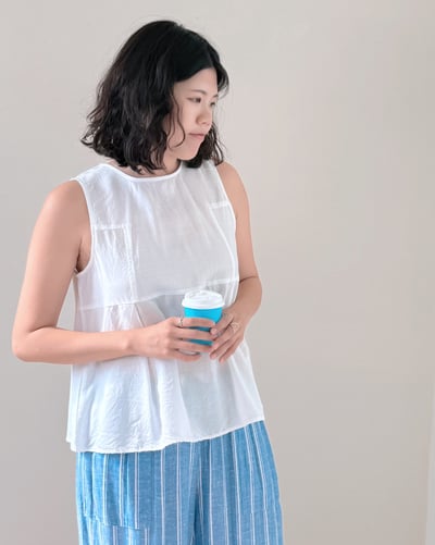 法式剪裁無袖上衣-杏1