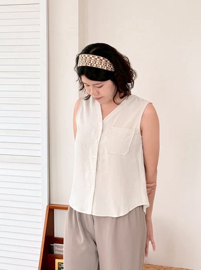 霧光V領美肩背心2