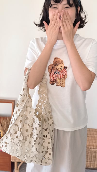 刺繡花花大容量肩背包3