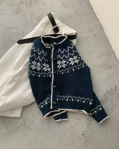 北歐雪花木扣外套-藍4