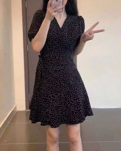 波點V領短洋裝-深藍3