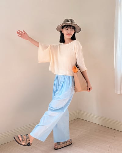 清爽輕盈休閒萬能褲-藍7