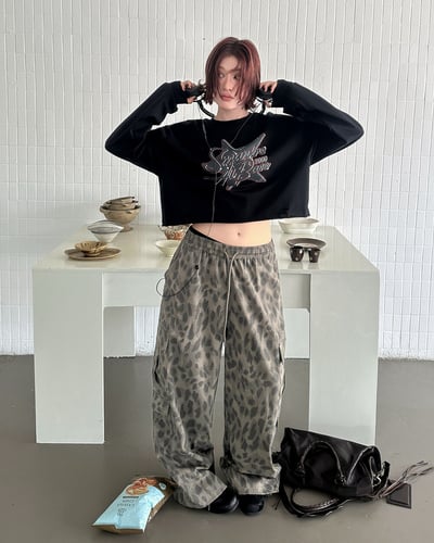 時髦豹紋工裝褲-灰7