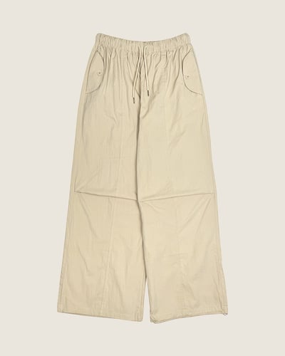 口袋細節鬆緊工裝褲-卡其7