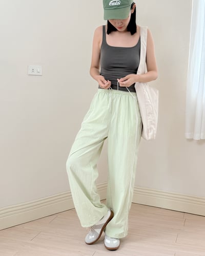 薄荷色薄款休閒長褲-綠1
