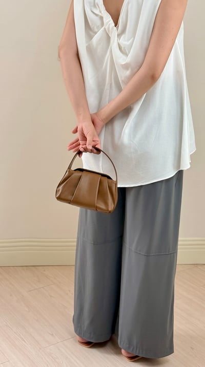 紐結美背長版上衣-杏8