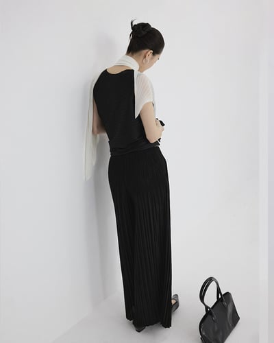 流動壓褶鬆緊褲-黑8