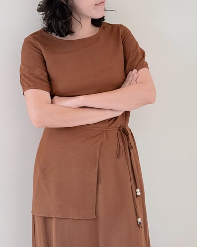 南法純色層次洋裝-咖3