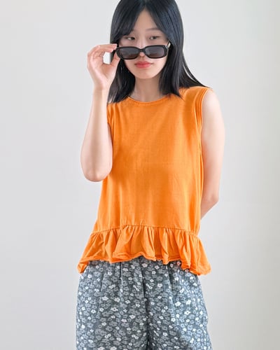 亞麻柔褶傘擺上衣1