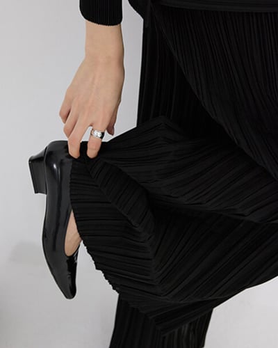 流動壓褶鬆緊褲-黑4