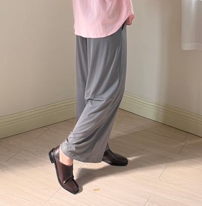 荷邊褶飾V領上衣8