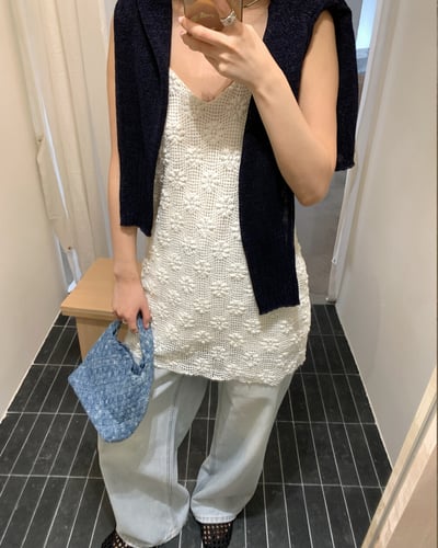 揉褶花朵吊帶上衣-杏2