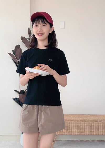 witharch刺繡彈力棉Tee-黑3