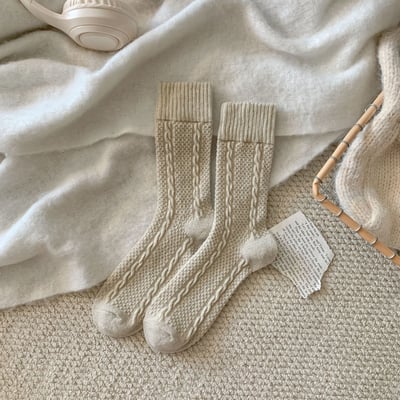 麻花羊毛襪 韓版簡約 純色加厚保暖中筒堆堆襪   n11711