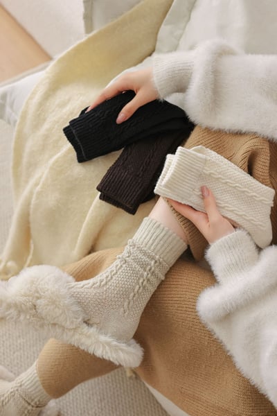 麻花羊毛襪 韓版簡約 純色加厚保暖中筒堆堆襪   n1175