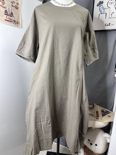 森系大地色連身裙 女 有口袋 復古寬鬆大尺碼 短袖洋裝 顯瘦遮肉 氣質百搭 簡約 休閒 中長裙  裙子 n600525