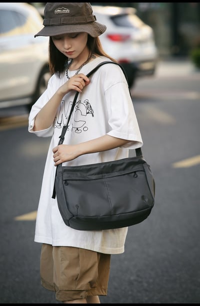 大容量單肩托特 休閒防水尼龍包 男女斜挎運動包 6058