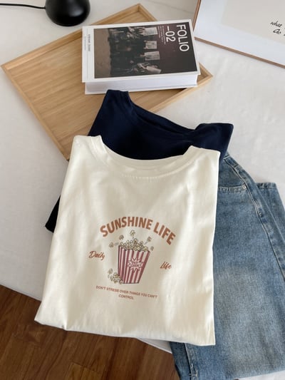 奶油杏色印花短袖T恤 女圓領寬鬆純棉 夏季薄款休閒上衣 韓版百搭 清新 氣質 時尚 潮流 n600077