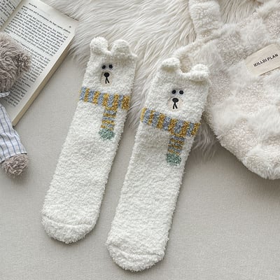 (厚襪) 刺繡圍巾小熊襪 珊瑚絨地板襪 睡眠加厚襪 n10911