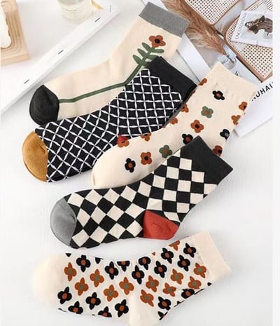 文藝復古風中筒襪 282